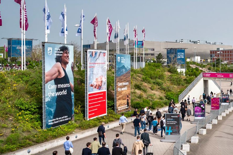 DMEA aussen Messe Berlin Eingang Messe Süd